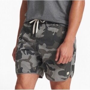 Vuori Banks shorts S camo active performance athletic running casual